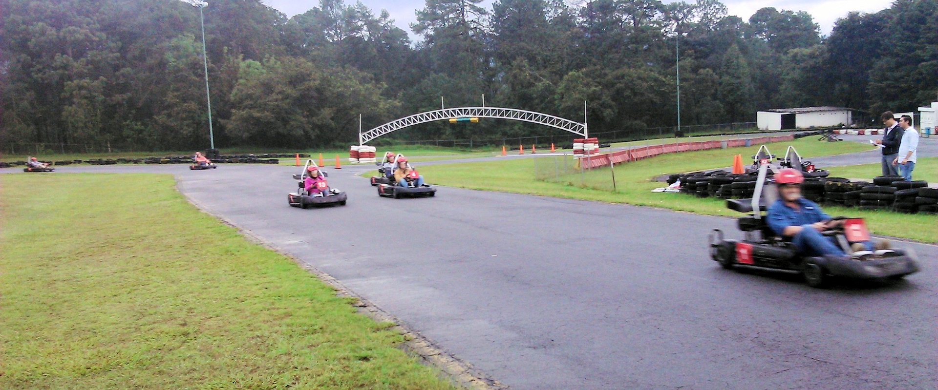 carreras en go karts valle de bravo